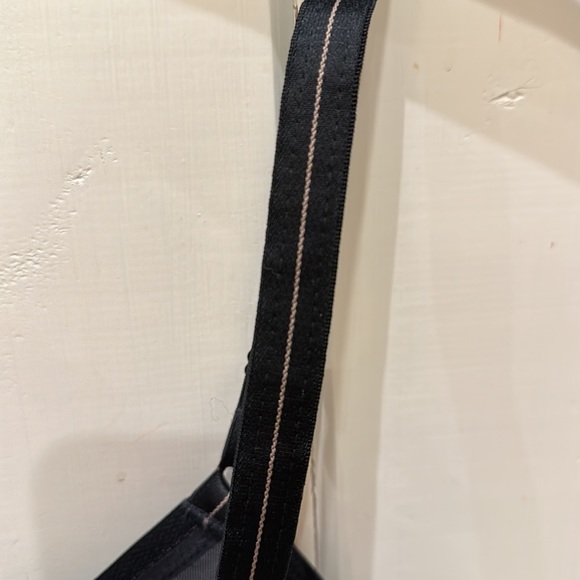 CHANTELLE BLACK UNDERWIRE BRA WITH FULL LIGHTLY PADDED CUPS-4 SETS OF HOOKS 32D - Picture 3 of 6